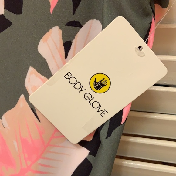 5. 🎉HP🎉.  Body Glove One Piece Tank / Swimsuit - Picture 7 of 11